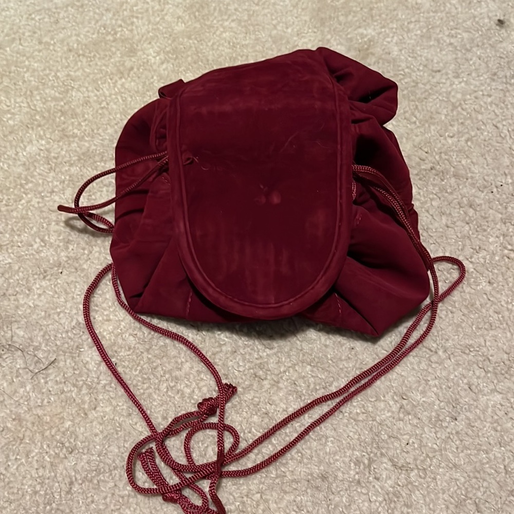 NWOT Red Velvet Jewelry Travel Bag